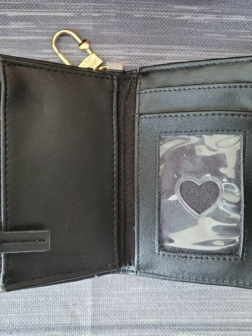 Betsey Johnson Medium Gray Mini Wallet Card Holder Coin Zip Keychain - Picture 4 of 5